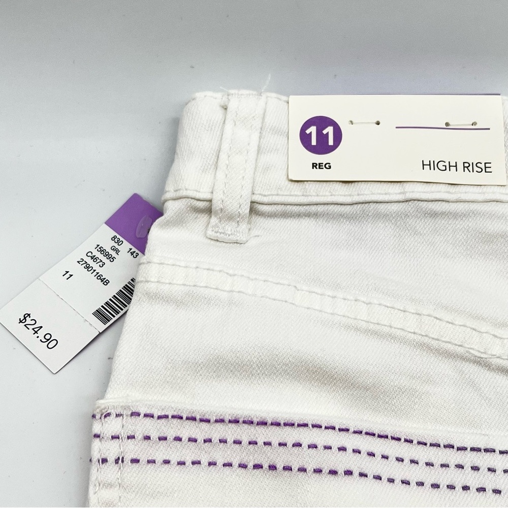 Evsie Girls White High Rise Jeans w/Lavender Stitching on Back Pocket-Size 11 - Picture 9 of 14